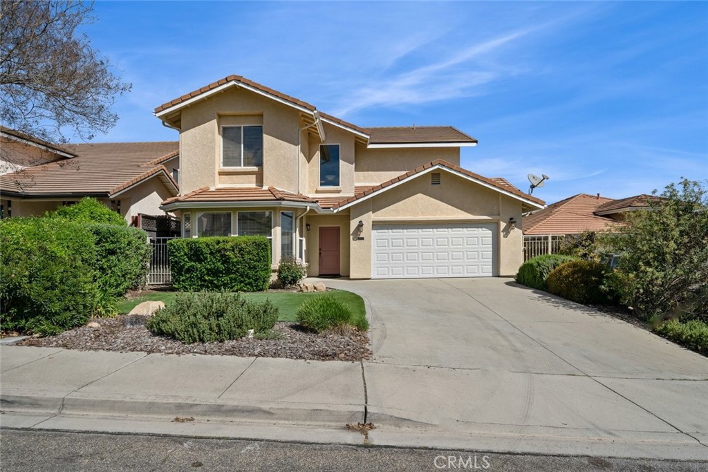 1090 Megan Ct, Templeton, CA 93465