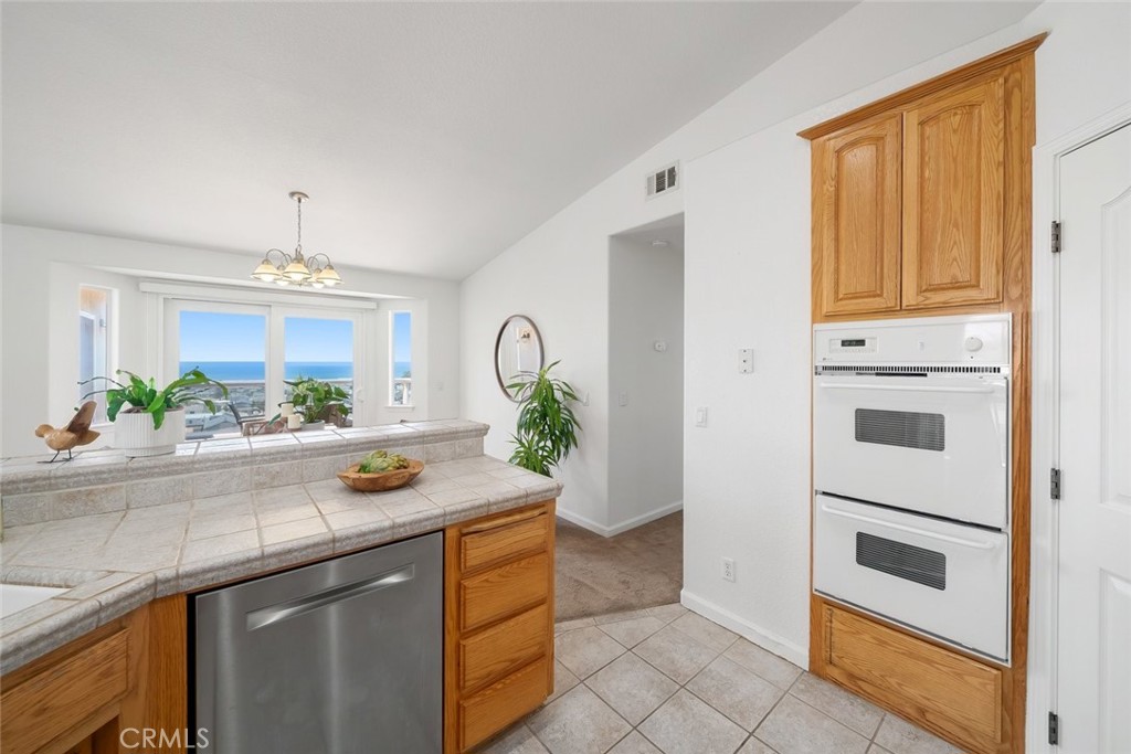 2811 Juniper Avenue, Morro Bay, CA 93442
