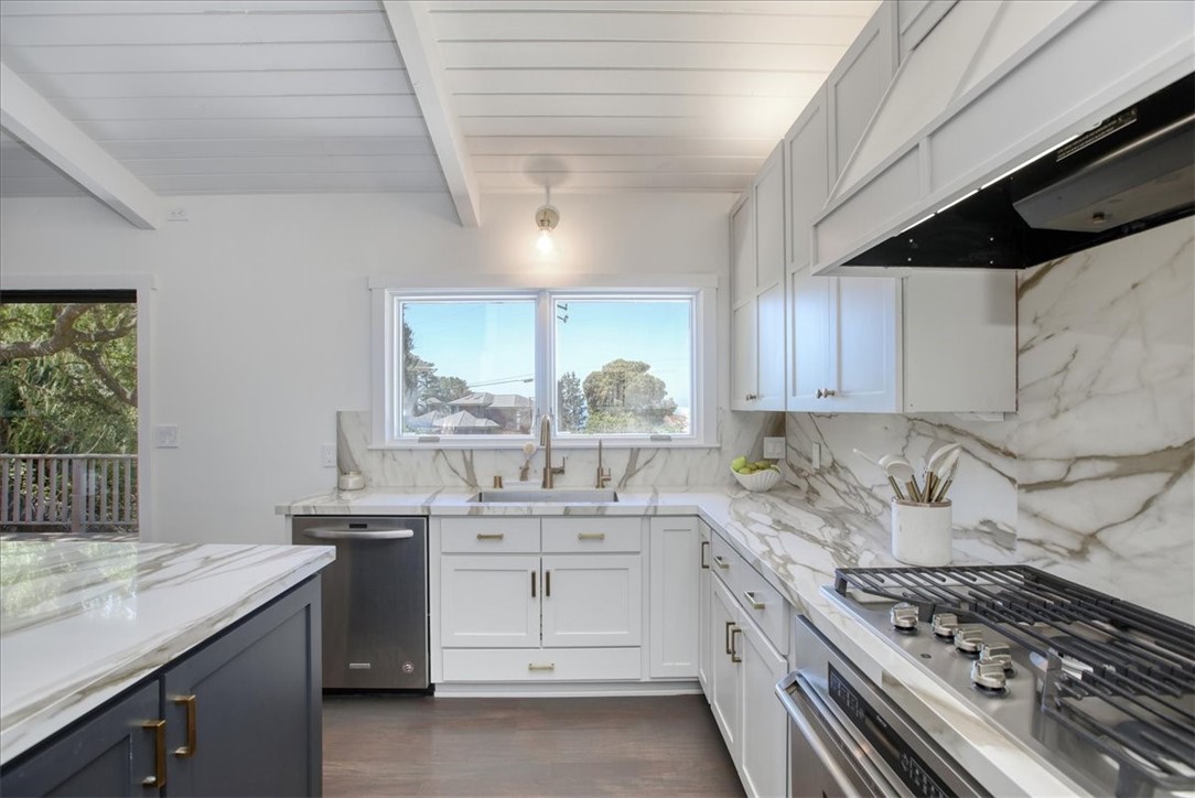 2103 Benson Ave, Cambria, CA 93428