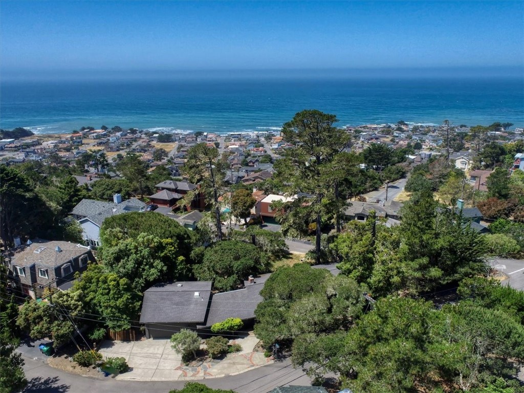 2103 Benson Ave, Cambria, CA 93428