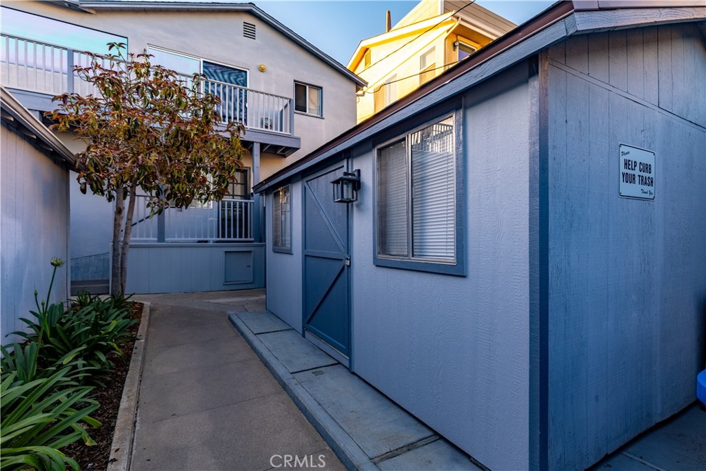 351 San Luis Ave, Pismo Beach, CA 93449