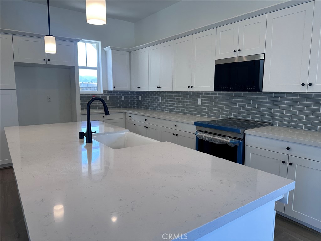 252 Memphis Belle Way Ct, San Luis Obispo, CA 93401