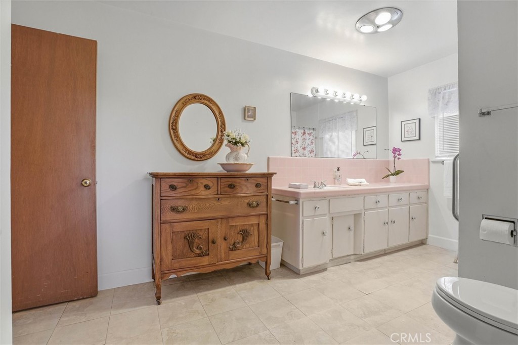 975 Broad St, San Luis Obispo, CA 93401