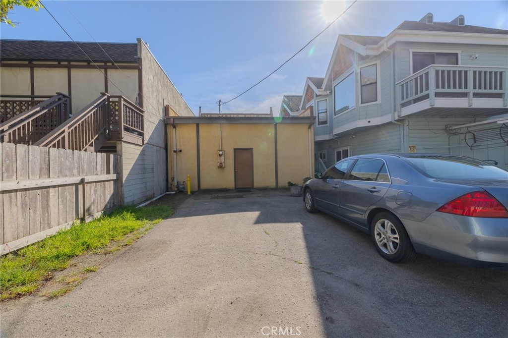 739 Main, Cambria, CA 93428