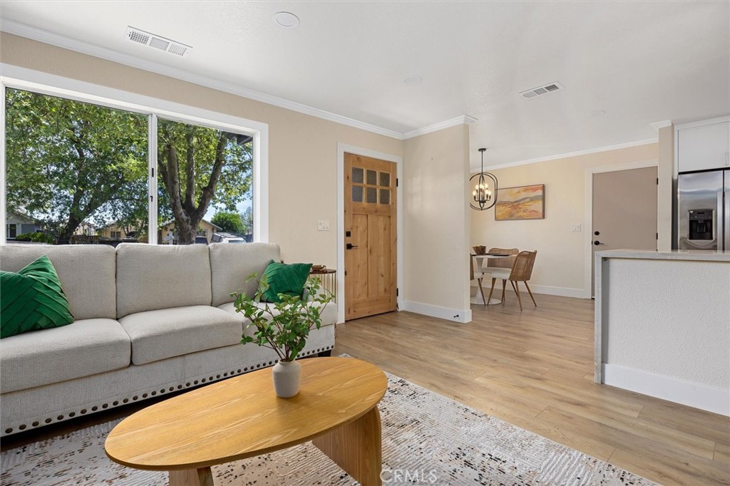 46 Lone Oak, Templeton, CA 93465