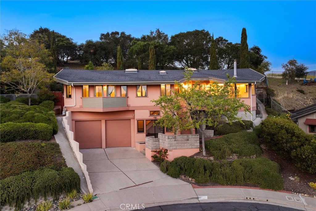 957 Skyline Dr, San Luis Obispo, CA 93405