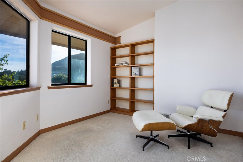 957 Skyline Dr, San Luis Obispo, CA 93405