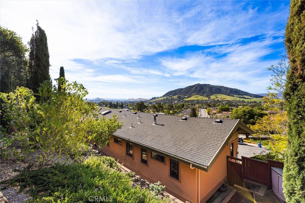957 Skyline Dr, San Luis Obispo, CA 93405