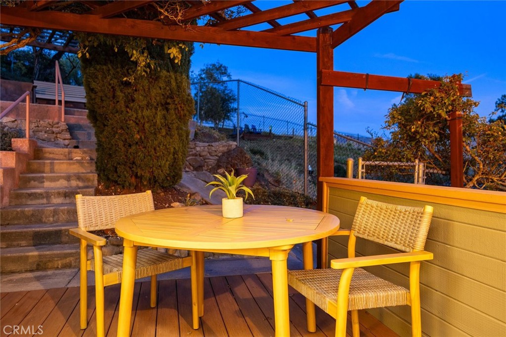 957 Skyline Dr, San Luis Obispo, CA 93405