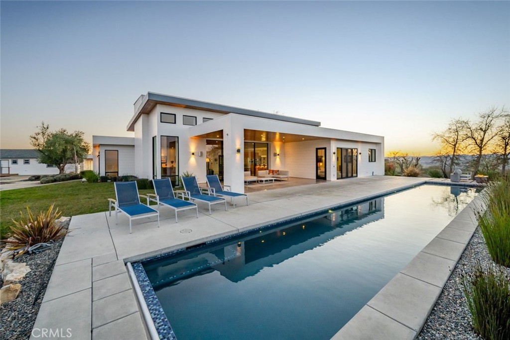 705 Sequoia Ln, Templeton, CA 93465