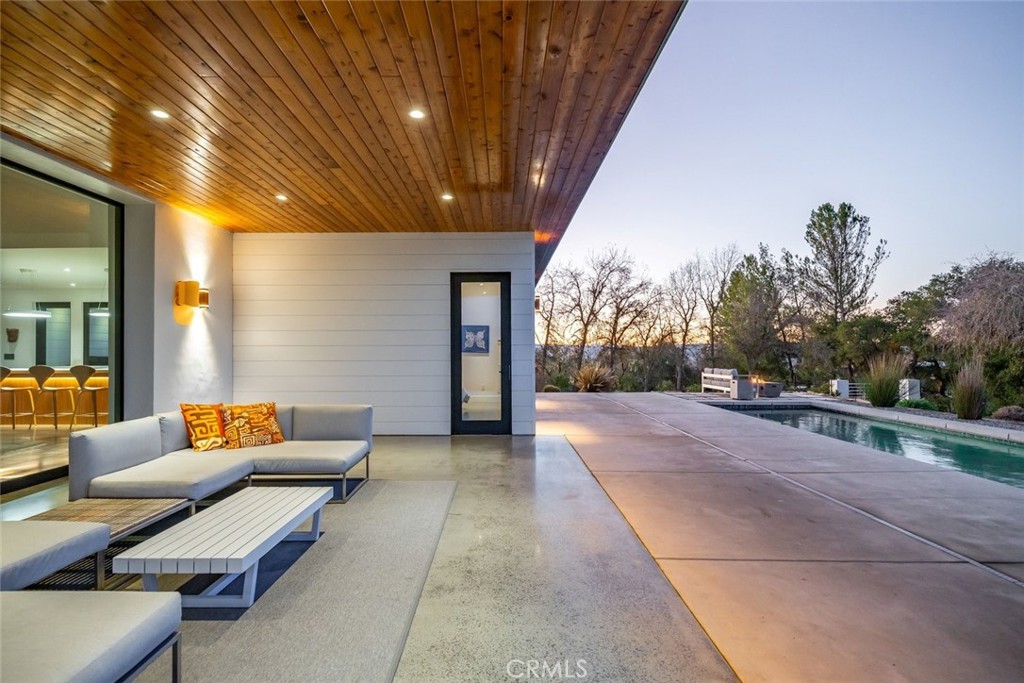 705 Sequoia Ln, Templeton, CA 93465