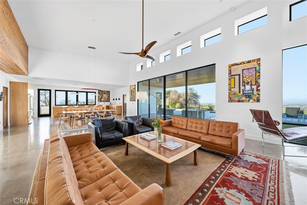 705 Sequoia Ln, Templeton, CA 93465