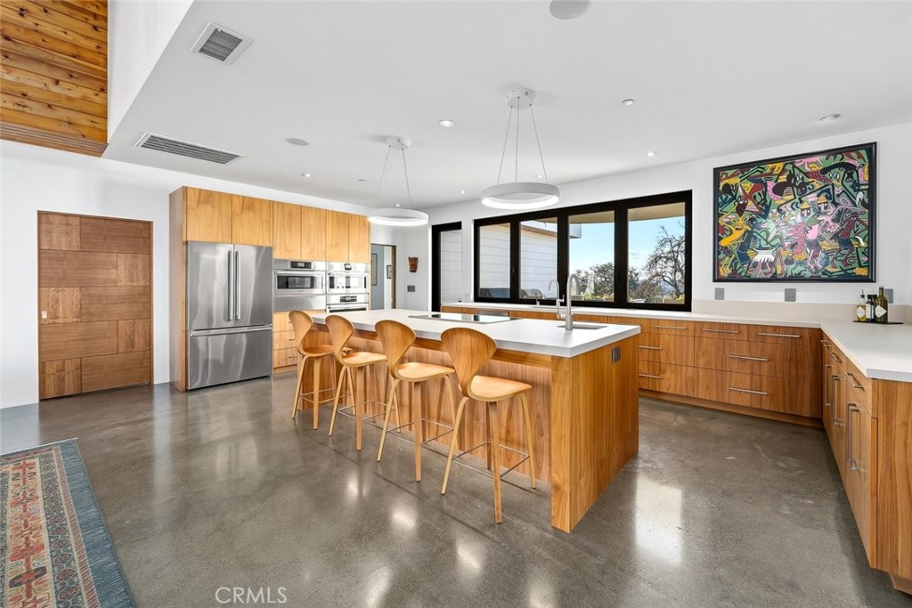 705 Sequoia Ln, Templeton, CA 93465