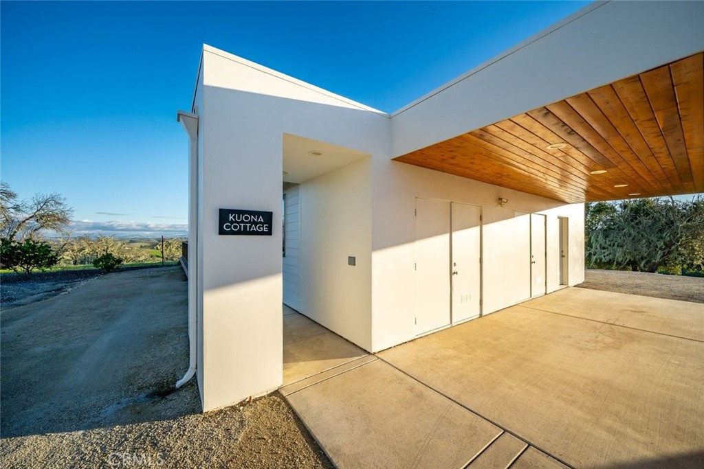 705 Sequoia Ln, Templeton, CA 93465