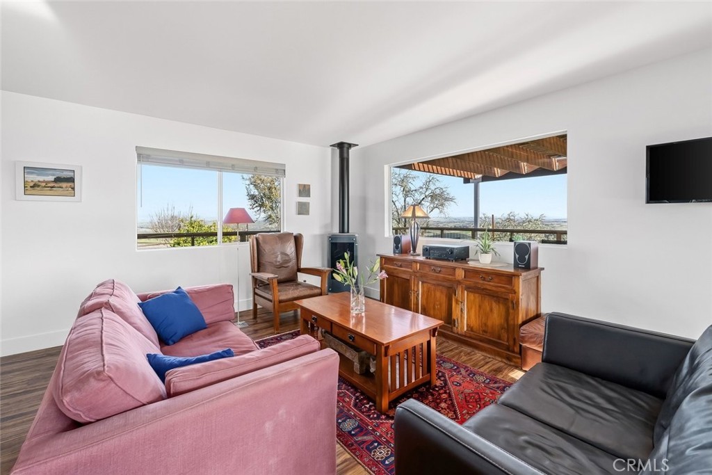 705 Sequoia Ln, Templeton, CA 93465