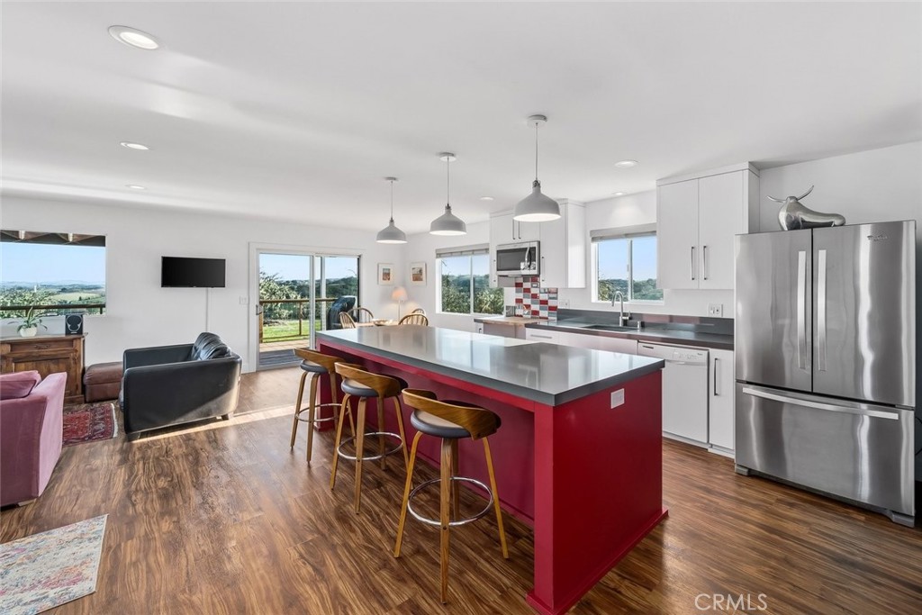 705 Sequoia Ln, Templeton, CA 93465