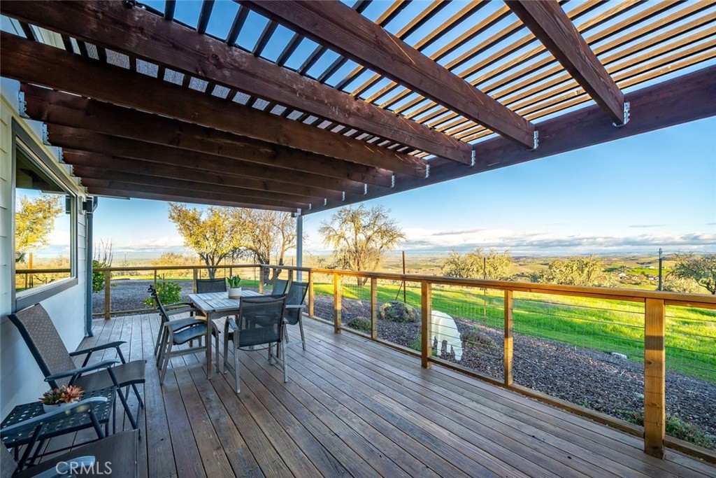 705 Sequoia Ln, Templeton, CA 93465