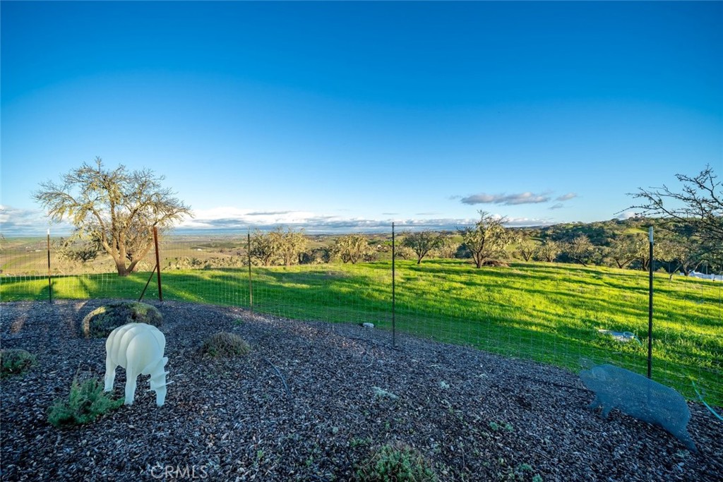 705 Sequoia Ln, Templeton, CA 93465