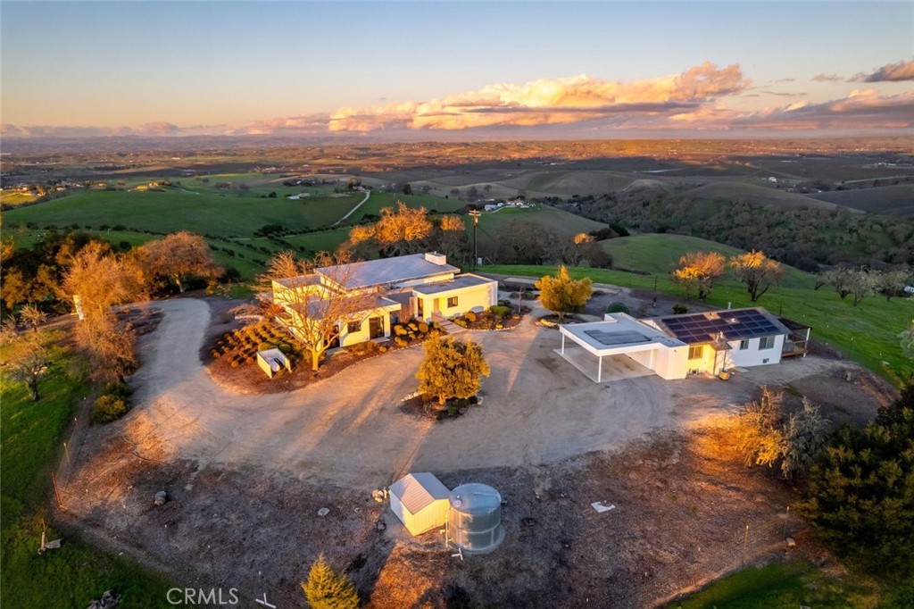 705 Sequoia Ln, Templeton, CA 93465