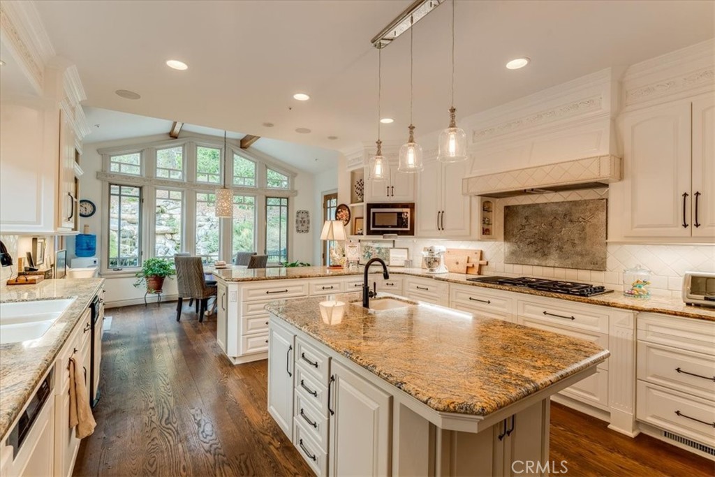 6515 Kathryn Drive, Cambria, CA 93428