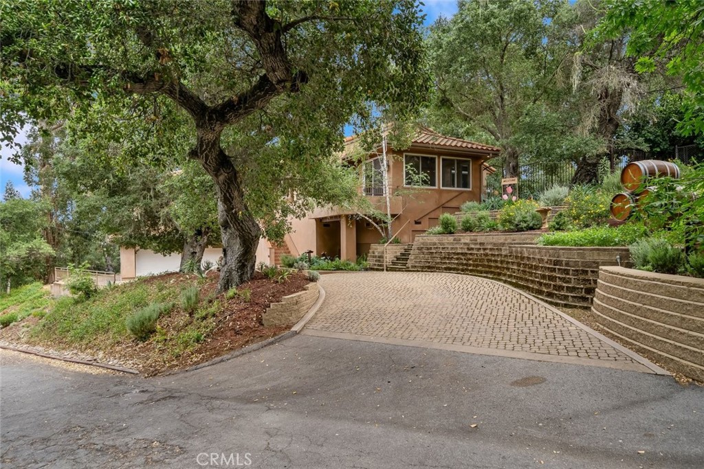 5982 Violeta, Atascadero, CA 93422