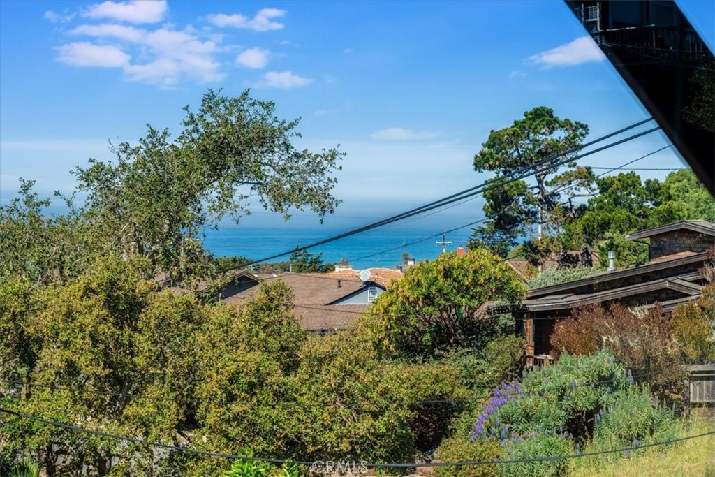 470 Warwick, Cambria, CA 93428