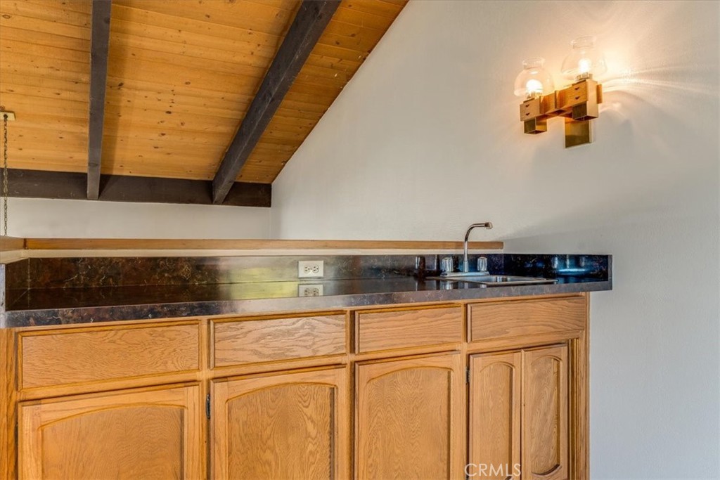 470 Warwick, Cambria, CA 93428