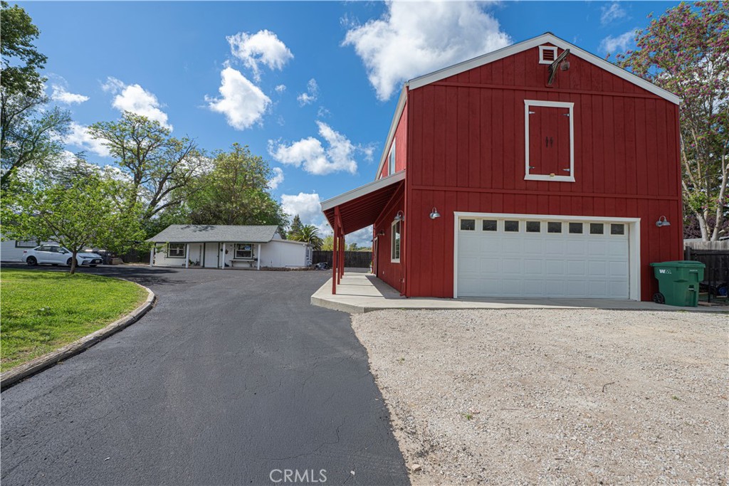 17490 Poplar, Atascadero, CA 93422