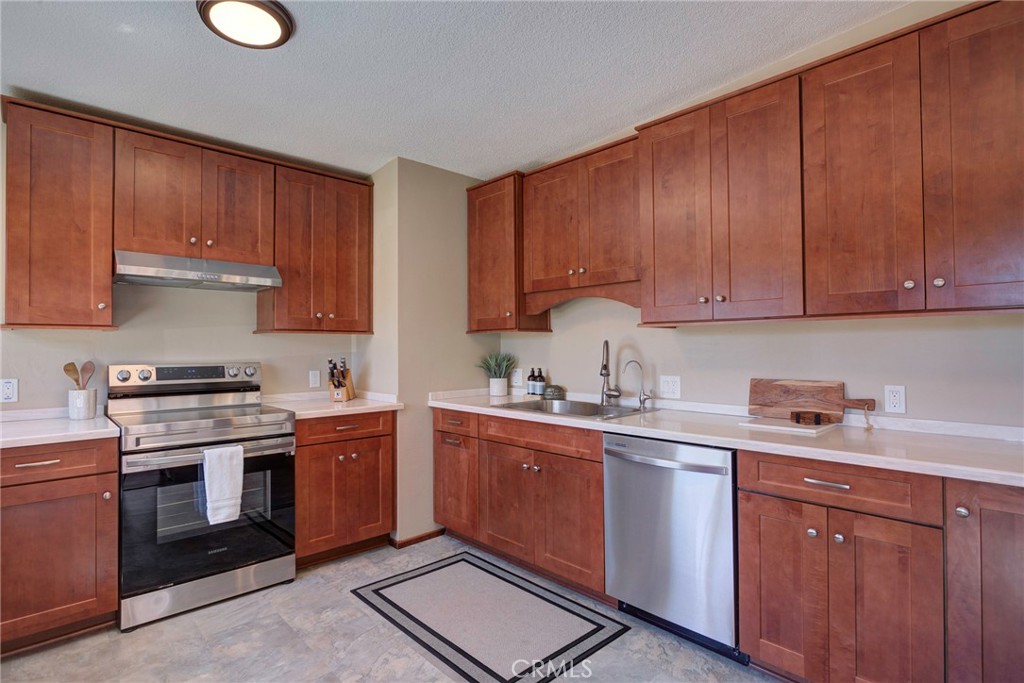 1462 Laurel Ln, San Luis Obispo, CA 93401