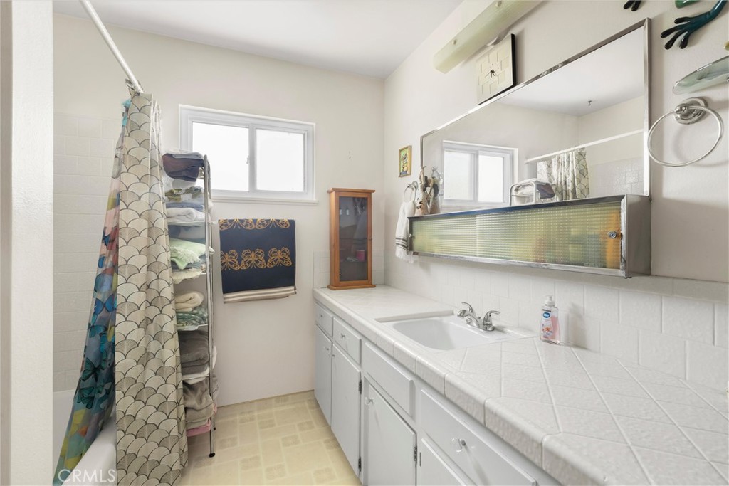 180 G, Cayucos, CA 93430