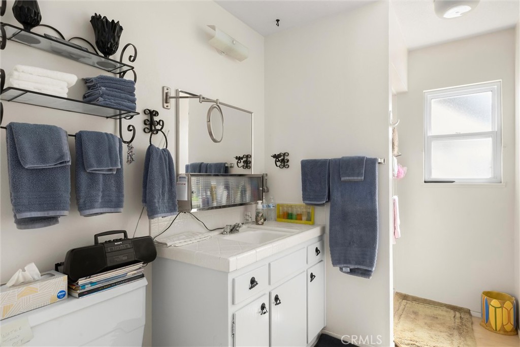 180 G, Cayucos, CA 93430