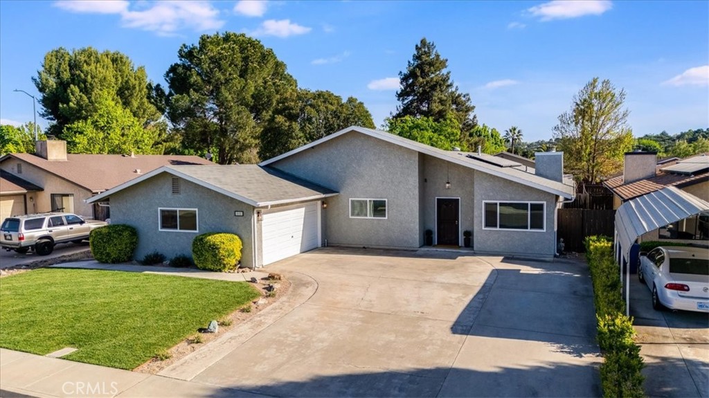 818 Wade, Paso Robles, CA 93446