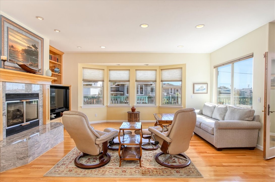 347 Ivar St, Cambria, CA 93428