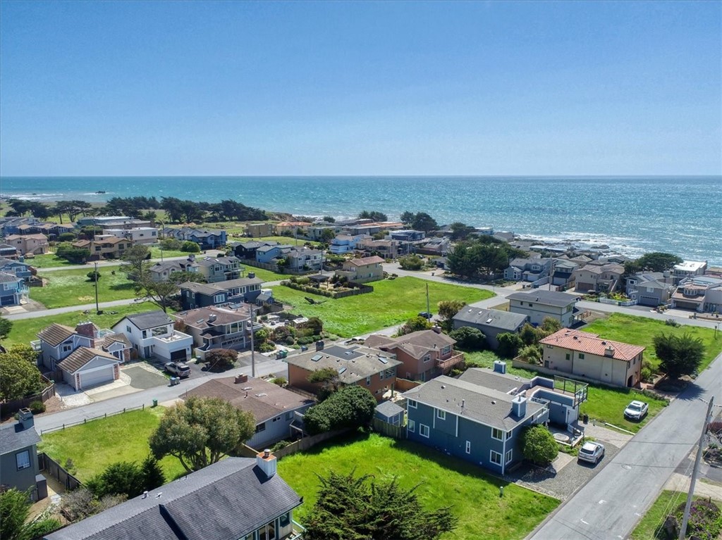 347 Ivar St, Cambria, CA 93428