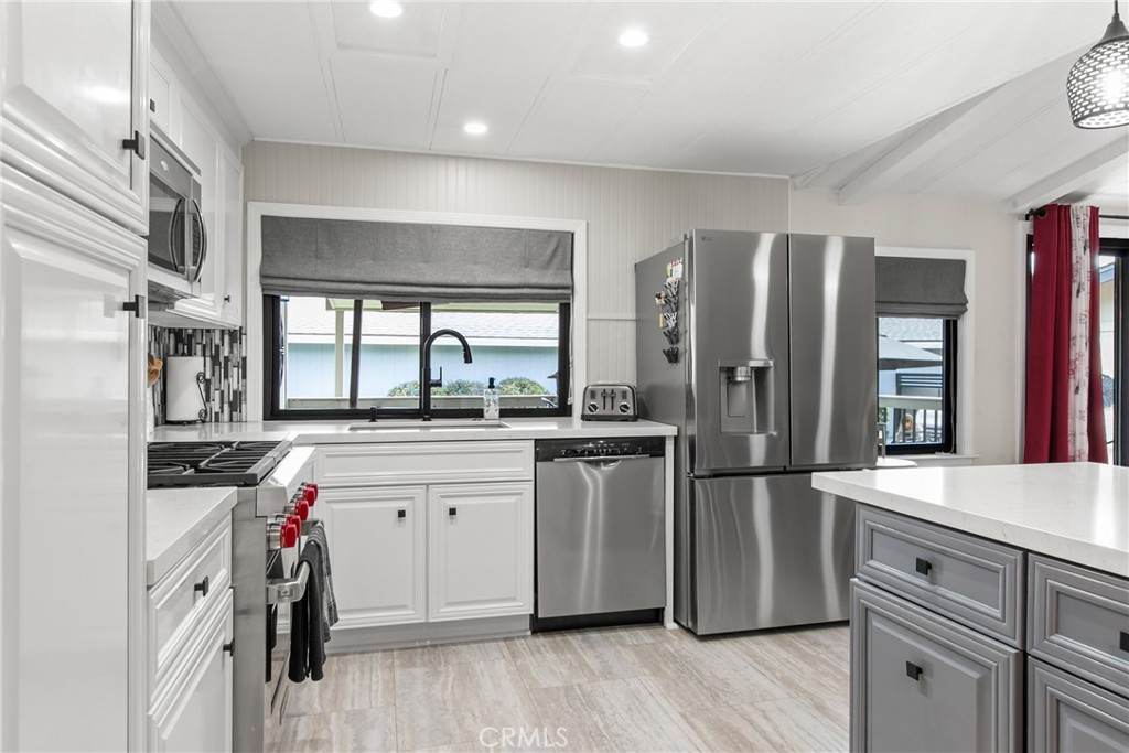 1000 Stephanie Dr, San Luis Obispo, CA 93405