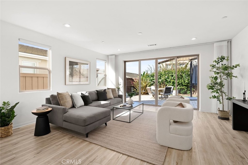 3901 Hayfield Loop, San Luis Obispo, CA 93401