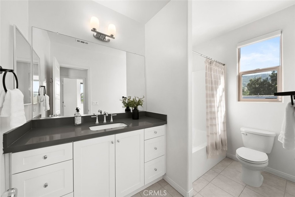 3901 Hayfield Loop, San Luis Obispo, CA 93401