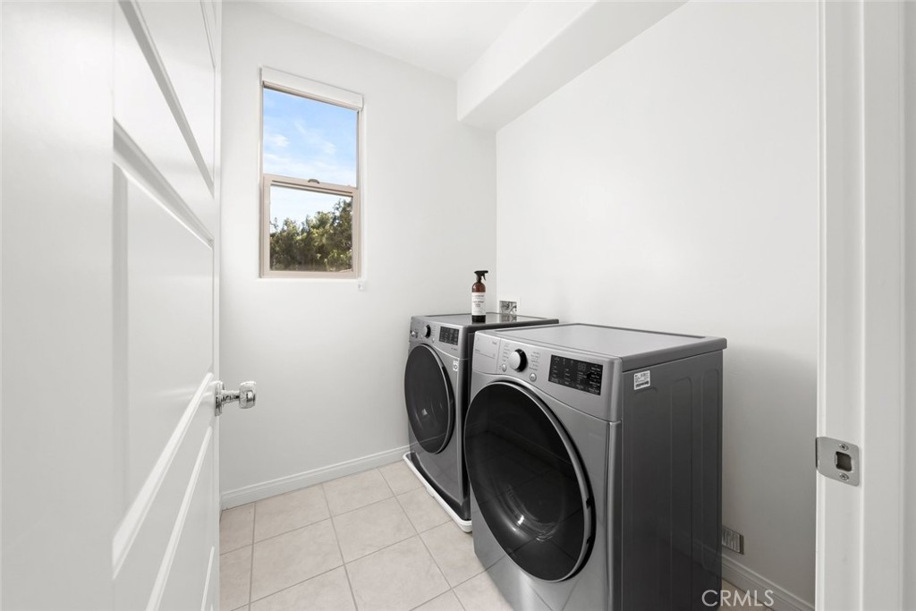 3901 Hayfield Loop, San Luis Obispo, CA 93401