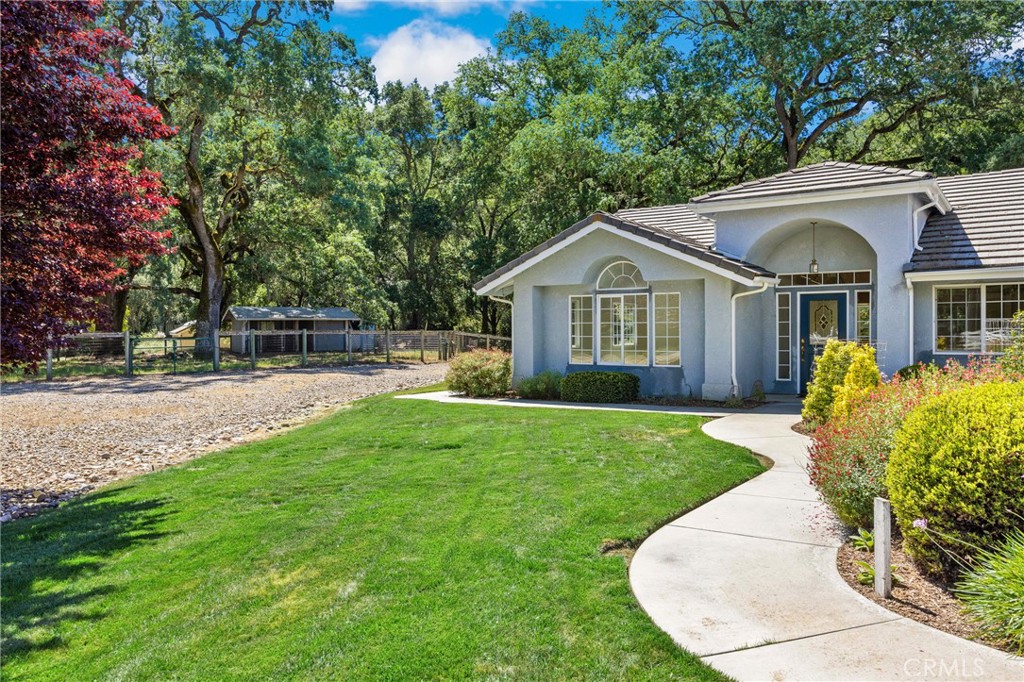 12055 Cenegal Rd, Atascadero, CA 93422