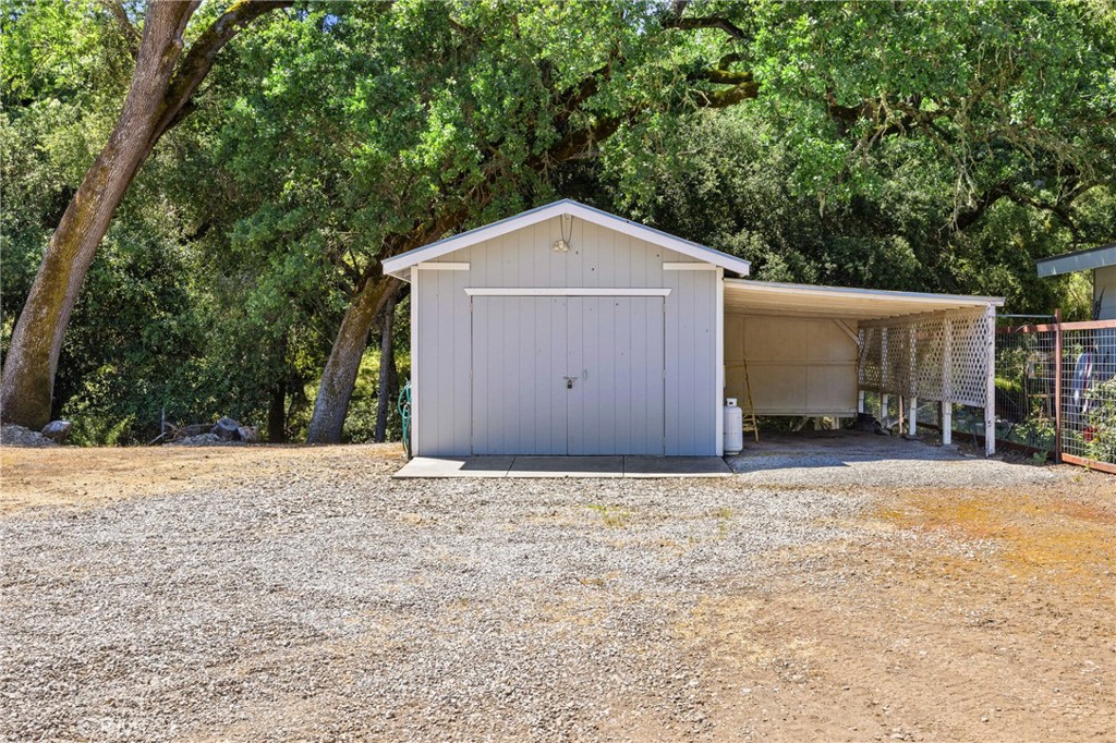 12055 Cenegal Rd, Atascadero, CA 93422