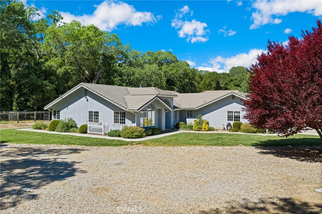 12055 Cenegal Rd, Atascadero, CA 93422