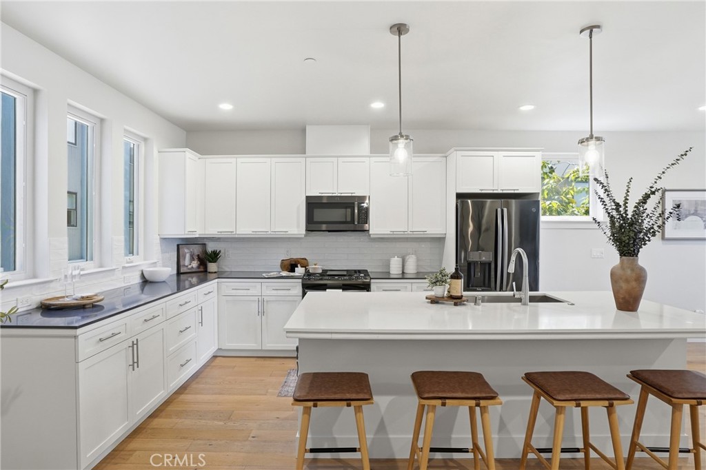 2460 Victoria #104, San Luis Obispo, CA 93401