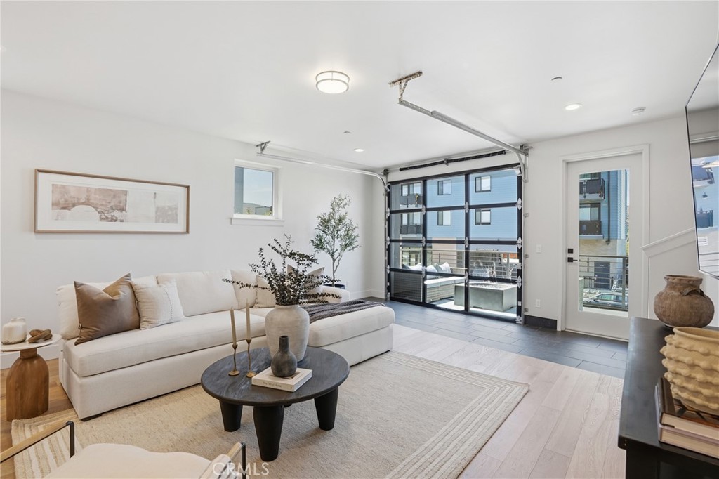 2460 Victoria #104, San Luis Obispo, CA 93401