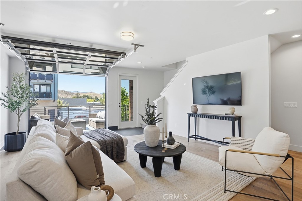 2460 Victoria #104, San Luis Obispo, CA 93401