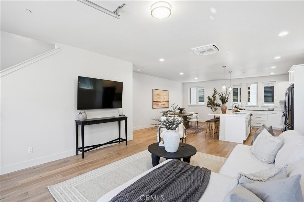 2460 Victoria #104, San Luis Obispo, CA 93401