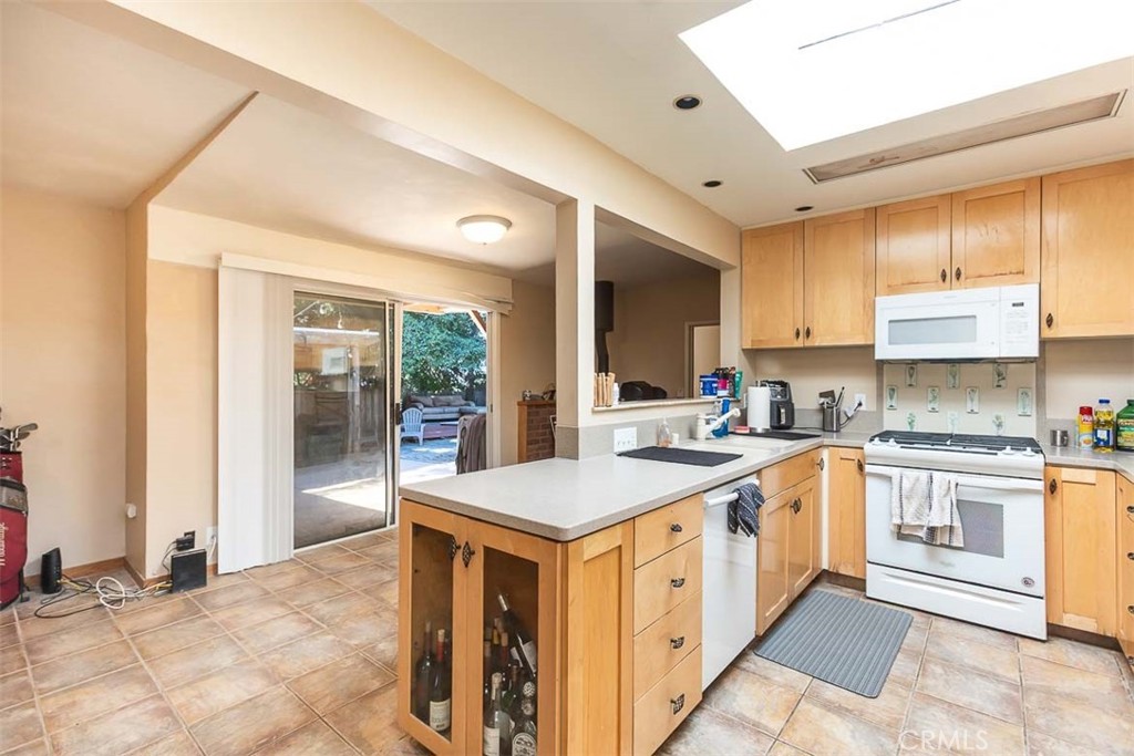 241 Henderson, San Luis Obispo, CA 93405