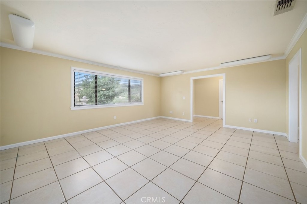 390 Nacimiento Lake Dr, Paso Robles, CA 93446