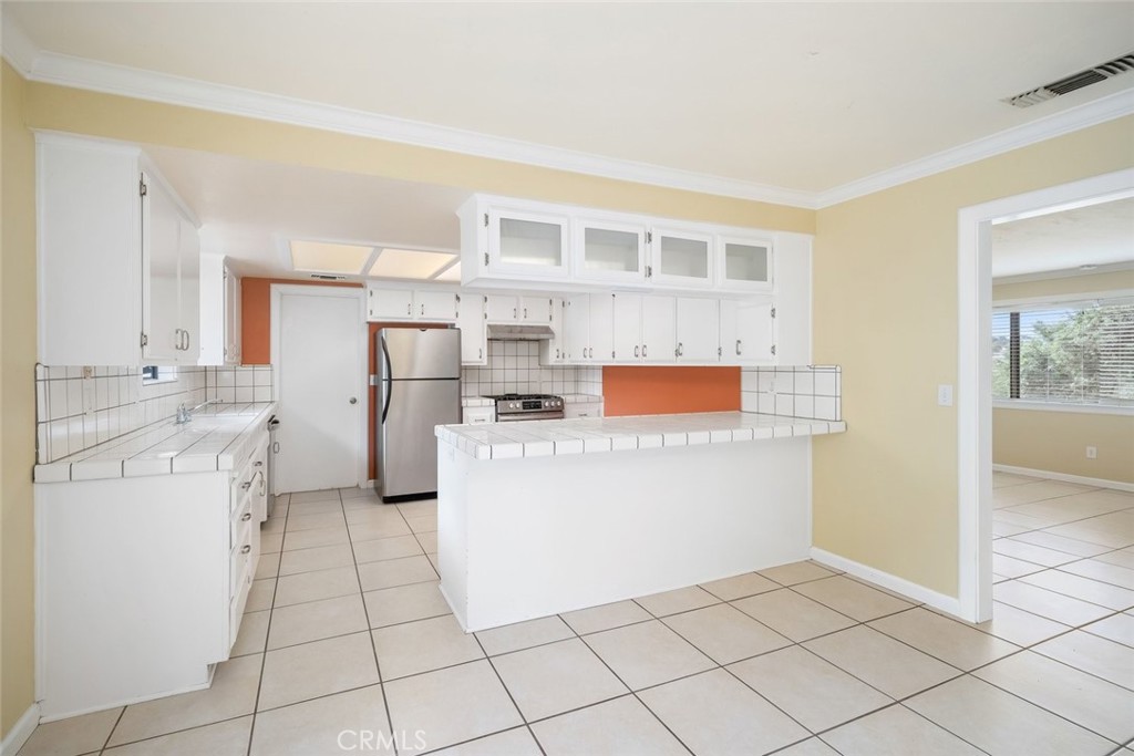 390 Nacimiento Lake Dr, Paso Robles, CA 93446