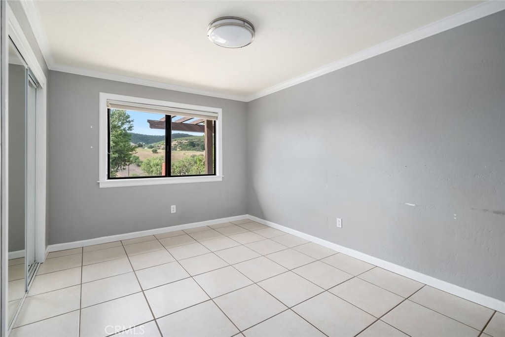 390 Nacimiento Lake Dr, Paso Robles, CA 93446