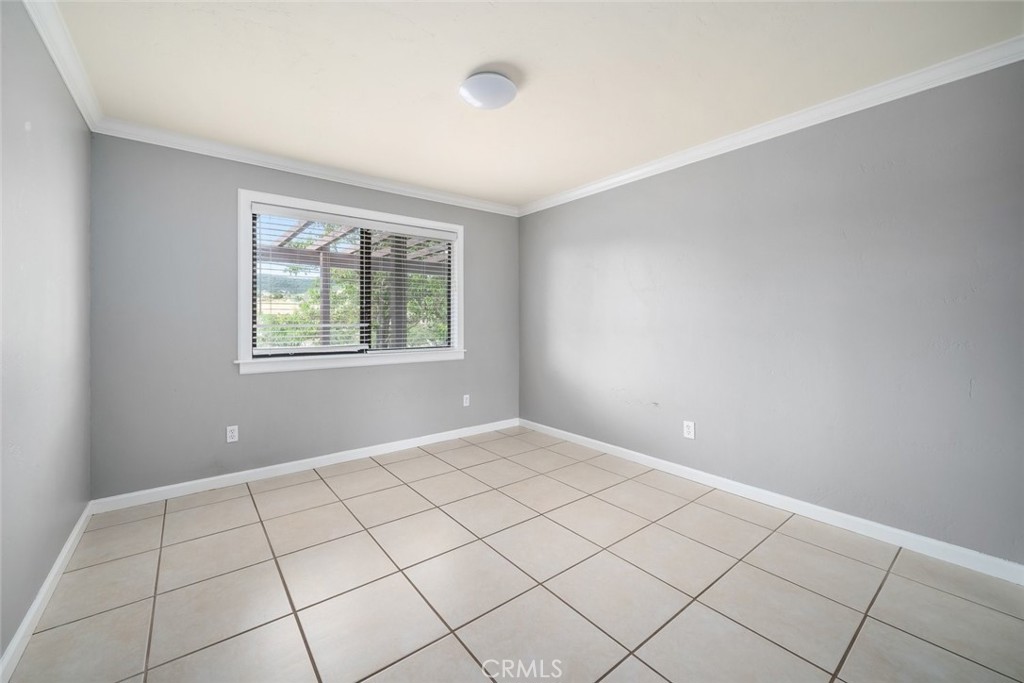 390 Nacimiento Lake Dr, Paso Robles, CA 93446